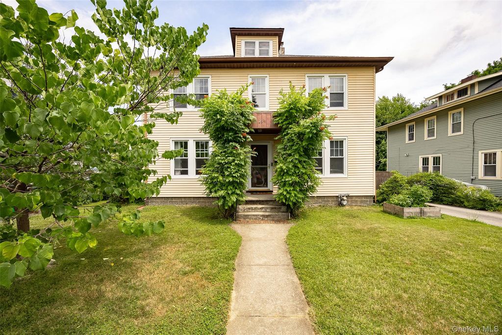 19 Lincoln Avenue, Beacon, NY 12508