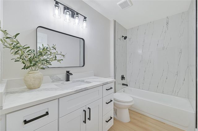 14187 BARNWOOD LANE, Port Charlotte, FL 33981