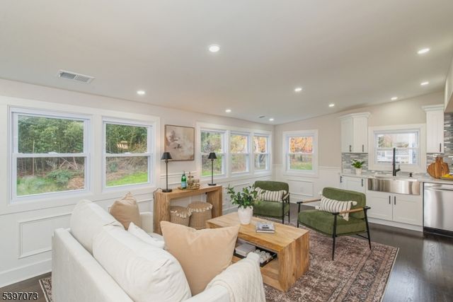 9 Dorothy Dr, Morris Twp., NJ 07960