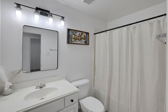 8227 Montego Bay Drive, Mont Belvieu, TX 77523