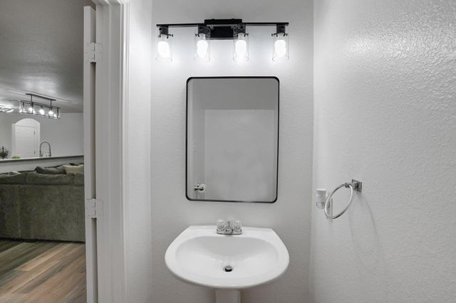 8227 Montego Bay Drive, Mont Belvieu, TX 77523