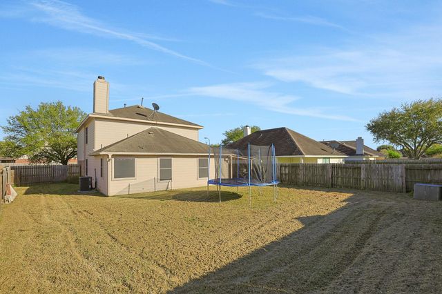 8227 Montego Bay Drive, Mont Belvieu, TX 77523