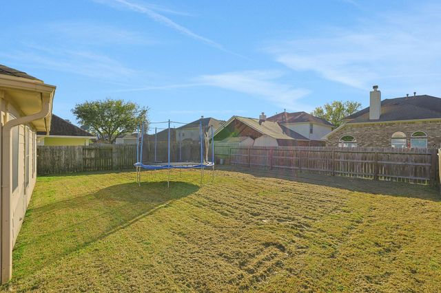 8227 Montego Bay Drive, Mont Belvieu, TX 77523