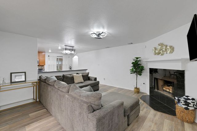 8227 Montego Bay Drive, Mont Belvieu, TX 77523