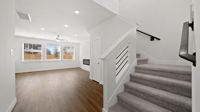 1336 Shaded Rock Drive, Missouri City, TX 77459