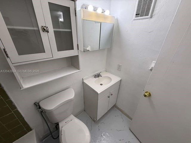 4370 NW 11th St 214, Miami, FL 33126