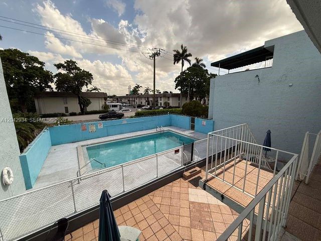 4370 NW 11th St 214, Miami, FL 33126