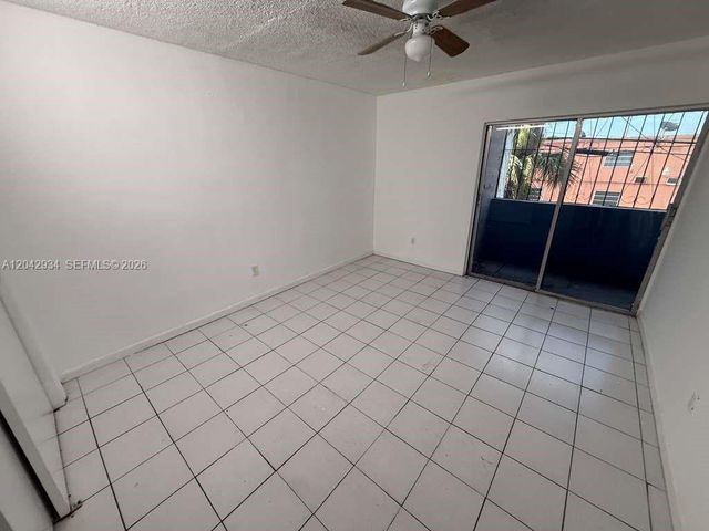 4370 NW 11th St 214, Miami, FL 33126