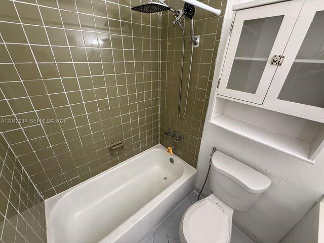 4370 NW 11th St 214, Miami, FL 33126