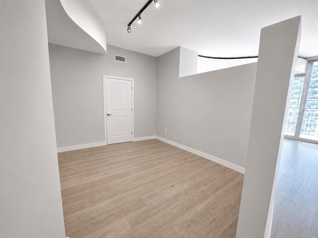 5925 Almeda Road 11812, Houston, TX 77004
