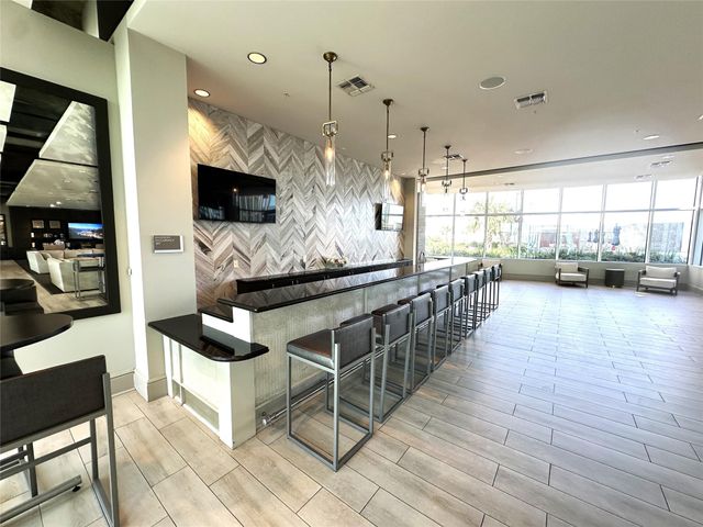 5925 Almeda Road 11812, Houston, TX 77004