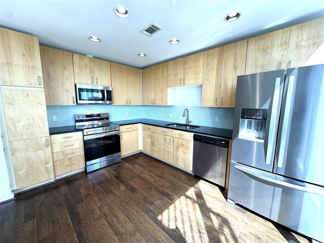 5925 Almeda Road 11812, Houston, TX 77004