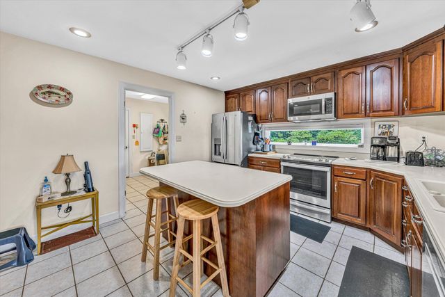 30 Island Green CIR # 22, Penhook, VA 24137
