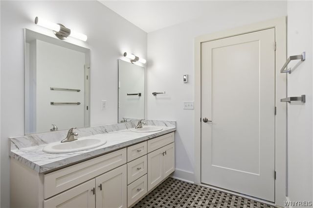 57 Hoffman, Buffalo, NY 14207