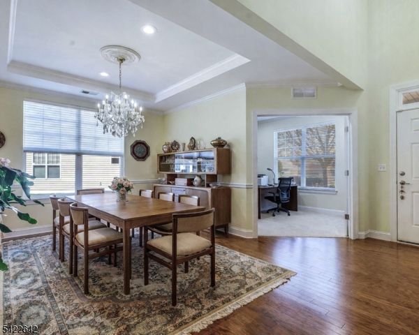 10 Ginkgo Ct, Franklin Twp., NJ 08873