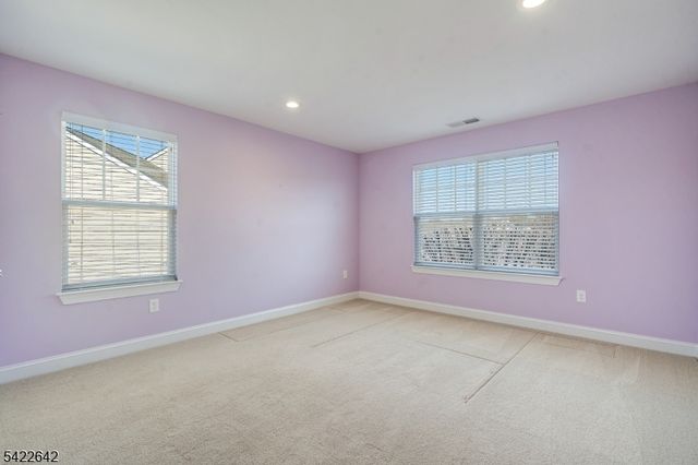 10 Ginkgo Ct, Franklin Twp., NJ 08873