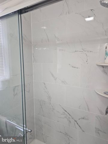 2700 EARP ST, Philadelphia, PA 19146