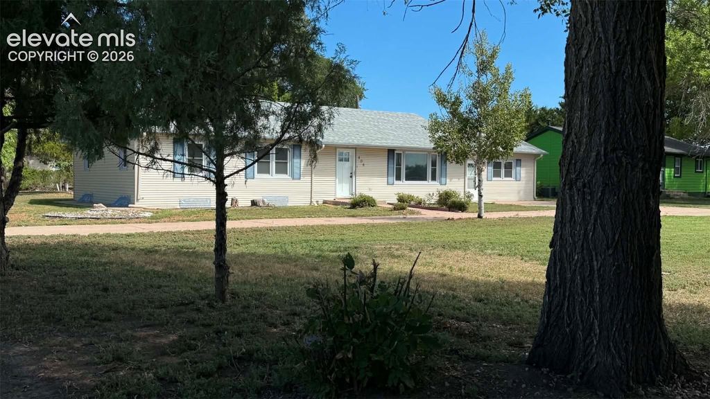 408 W Beatty Avenue, Yuma, CO 80759 — exterior