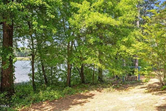 2025 Thornblade Drive, Raleigh, NC 27604