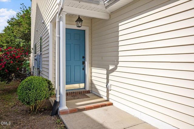 2025 Thornblade Drive, Raleigh, NC 27604