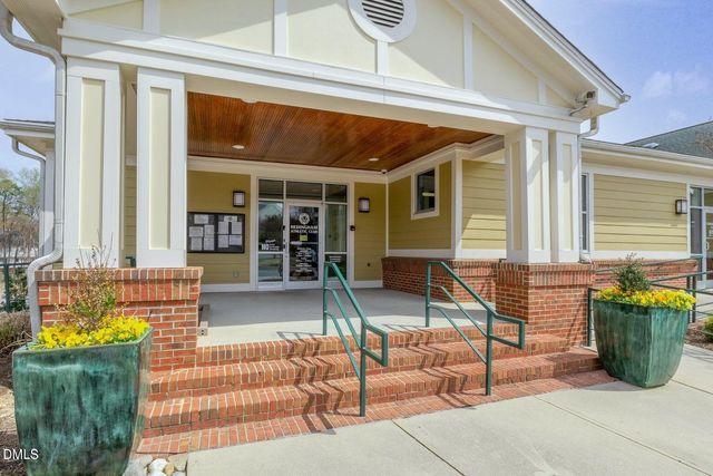 2025 Thornblade Drive, Raleigh, NC 27604