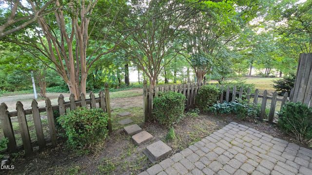 2025 Thornblade Drive, Raleigh, NC 27604