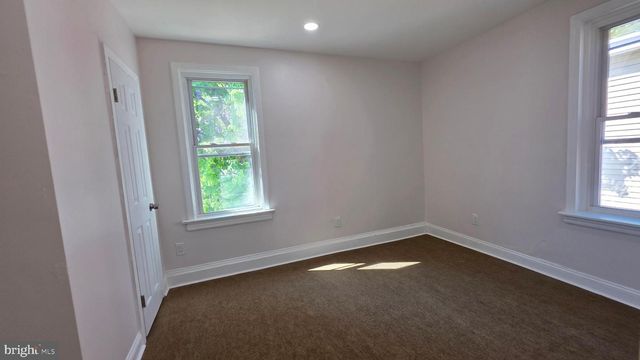 221 HIGHLAND AVE, Trenton, NJ 08618