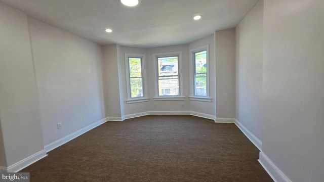 221 HIGHLAND AVE, Trenton, NJ 08618