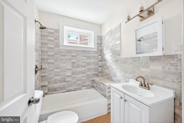 221 HIGHLAND AVE, Trenton, NJ 08618