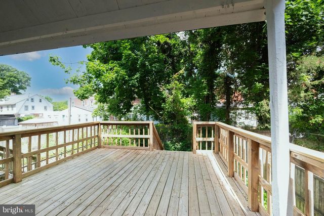 221 HIGHLAND AVE, Trenton, NJ 08618