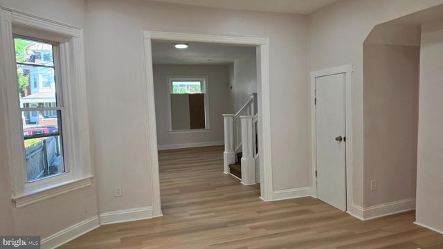 221 HIGHLAND AVE, Trenton, NJ 08618