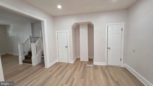 221 HIGHLAND AVE, Trenton, NJ 08618