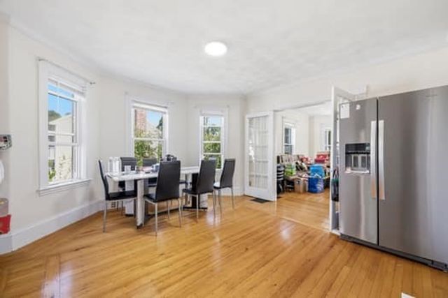 52 Elliott St., Melrose, MA 02176