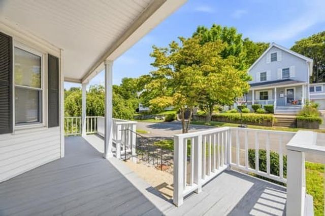 52 Elliott St., Melrose, MA 02176