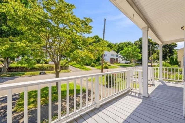 52 Elliott St., Melrose, MA 02176