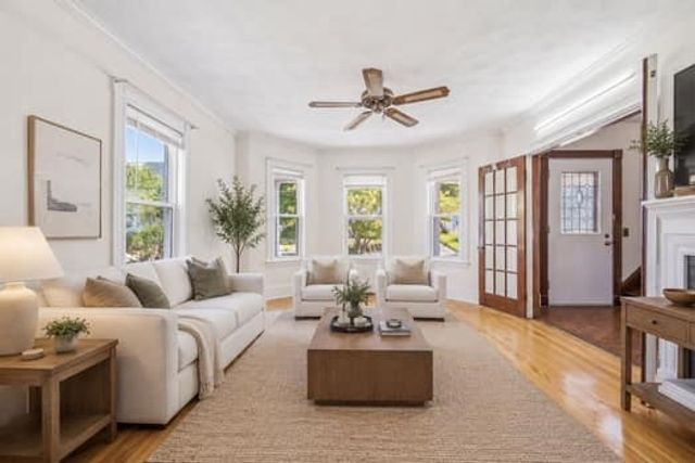 52 Elliott St., Melrose, MA 02176