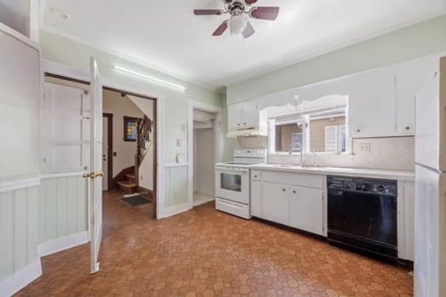 52 Elliott St., Melrose, MA 02176