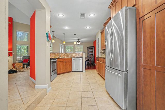 406 Santa Fe Trail 46, Irving, TX 75063