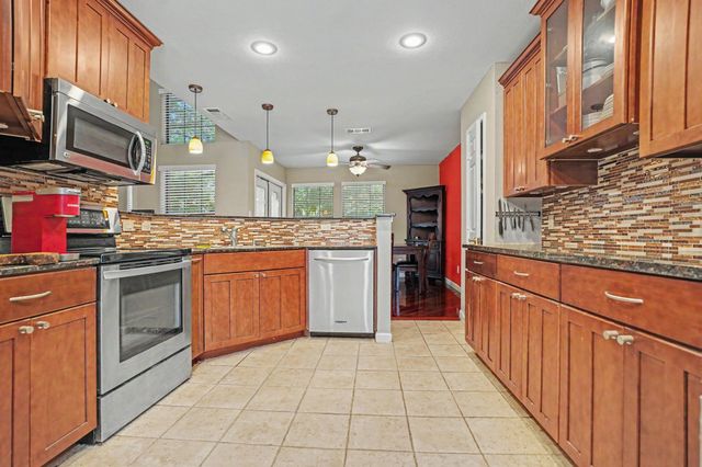 406 Santa Fe Trail 46, Irving, TX 75063