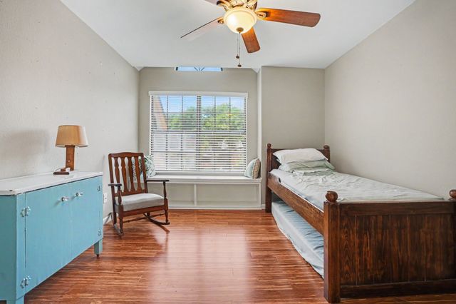 406 Santa Fe Trail 46, Irving, TX 75063