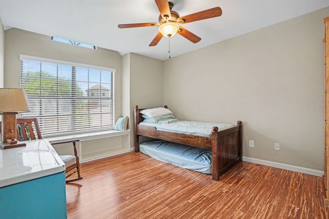 406 Santa Fe Trail 46, Irving, TX 75063