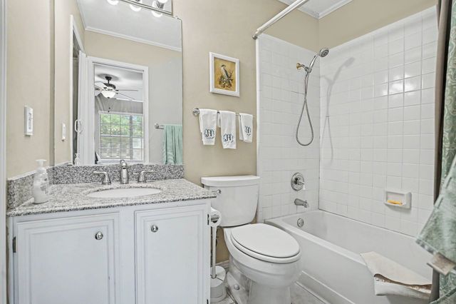 406 Santa Fe Trail 46, Irving, TX 75063