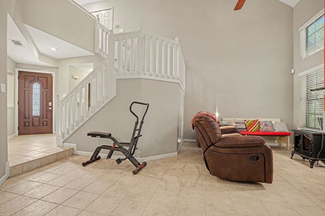 406 Santa Fe Trail 46, Irving, TX 75063