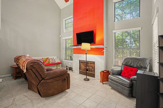 406 Santa Fe Trail 46, Irving, TX 75063