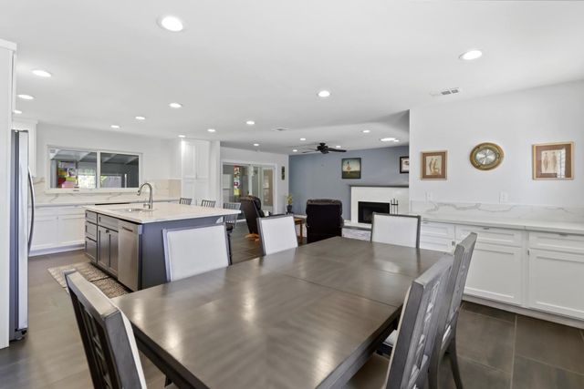 4823 Schuyler Dr, Carmichael, CA 95608