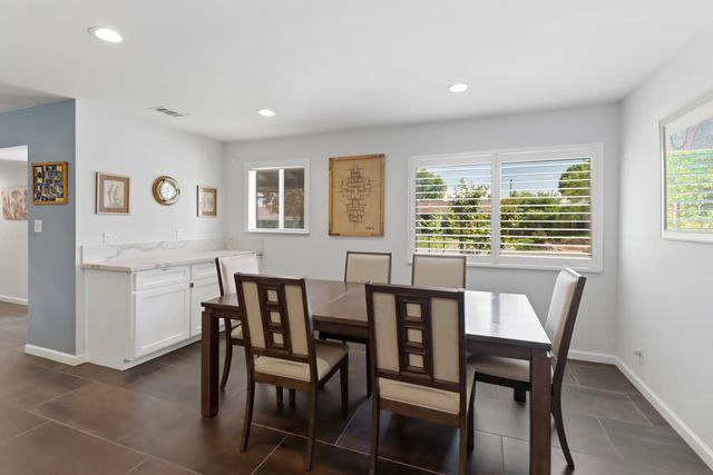 4823 Schuyler Dr, Carmichael, CA 95608