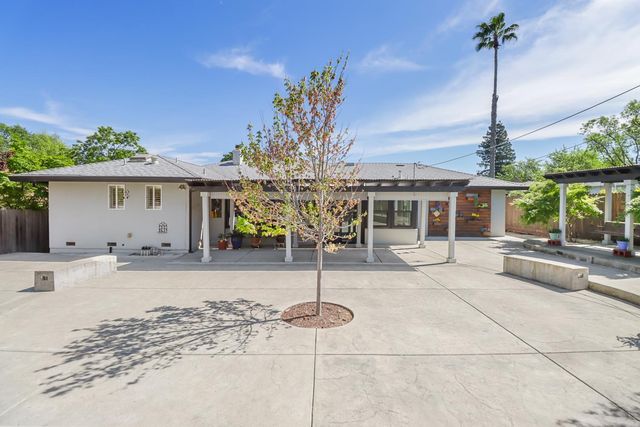 4823 Schuyler Dr, Carmichael, CA 95608