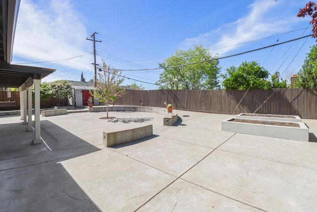 4823 Schuyler Dr, Carmichael, CA 95608