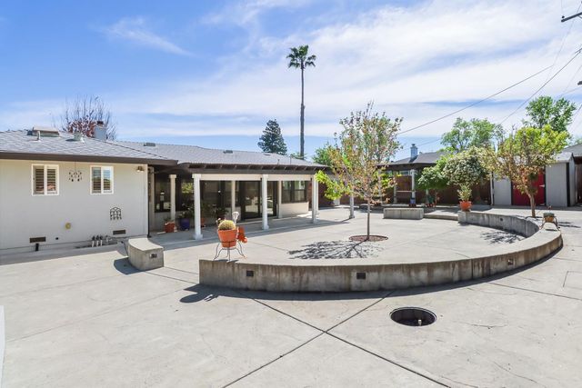 4823 Schuyler Dr, Carmichael, CA 95608