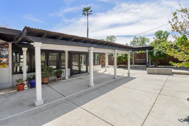 4823 Schuyler Dr, Carmichael, CA 95608